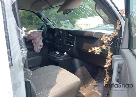 2019 GMC Savana Work Van from USA, damaged, VIN 1GTW7AFG5K1294931